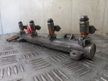 Форсунки бензиновые к-кт Volkswagen Golf 4 1.4 16V Форсунки бензиновые к-кт Volkswagen Golf 4 1.4 16V