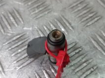 Форсунка бензиновая Volkswagen Golf 4 1.4 16V Форсунка бензиновая Volkswagen Golf 4 1.4 16V