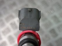 Форсунка бензиновая Volkswagen Golf 4 1.4 16V Форсунка бензиновая Volkswagen Golf 4 1.4 16V