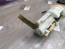 Топливный насос Mitsubishi Pajero V97W 2008 6G75 Топливный насос Mitsubishi Pajero V97W 2008 6G75