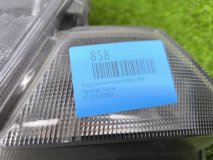 Фара ксеноновая левая Hyundai Staria