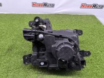 Фара ксеноновая левая Hyundai Staria