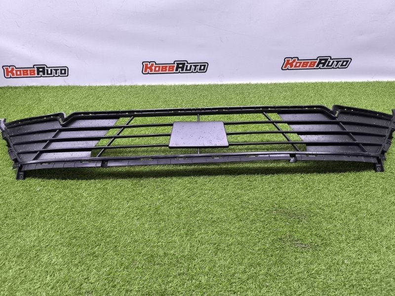 Нижняя решетка Hyundai Elantra 7 РЕСТ (б/у)