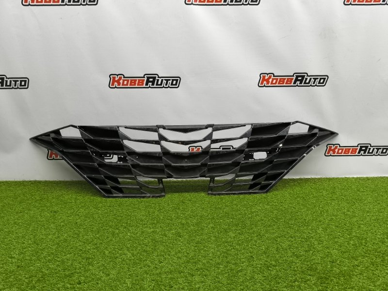 Решетка радиатора Hyundai Elantra 7 (б/у)