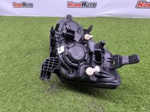 Фара ксеноновая правая Chevrolet Trax