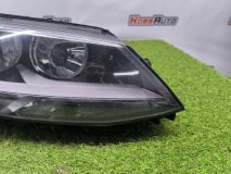 Фара галогеновая правая Volkswagen Jetta 6