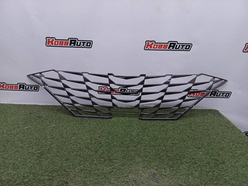 Молдинг решетки радиатора Hyundai Elantra 7 перед.