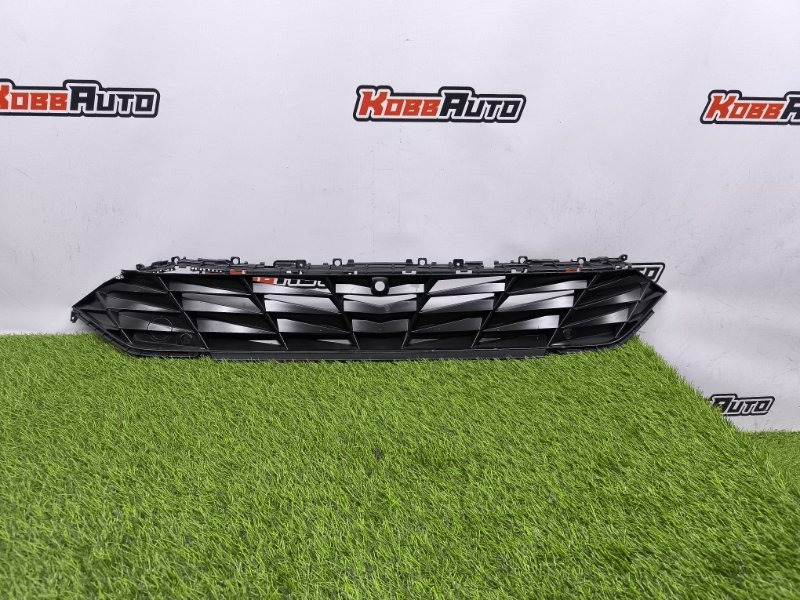 Решетка радиатора Hyundai Elantra 7 РЕСТ перед. (б/у)