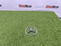 Эмблема Mercedes C