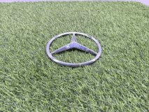 Эмблема Mercedes C