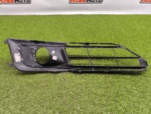 Накладка ПТФ левая передняя AUDI A8 2015 Накладка ПТФ левая передняя AUDI A8 2015