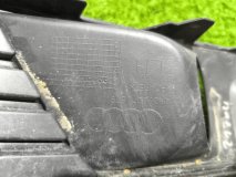 Решетка в бампер левая передняя AUDI A8 Решетка в бампер левая передняя AUDI A8