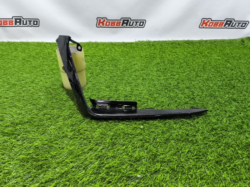 Молдинг бампера Hyundai Elantra 7 РЕСТ перед. лев. (б/у)