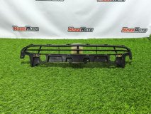 Решетка в бампер передняя Hyundai SANTA FE 2006-