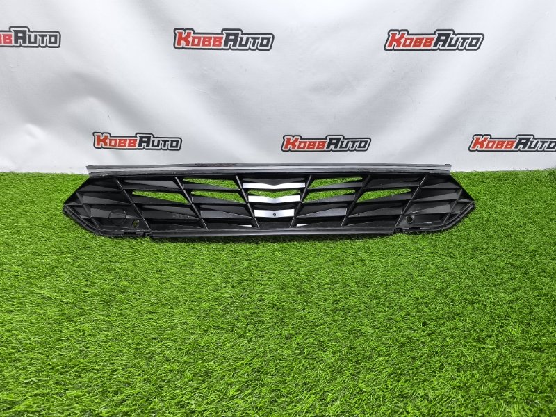 Решетка радиатора Hyundai Elantra 7 РЕСТ перед. (б/у)