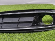 Решетка в бампер левая передняя AUDI A8 2015 Решетка в бампер левая передняя AUDI A8 2015