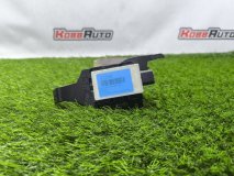 Датчик слепых зон правый передний Kia K8