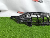 Кронштейн решетки радиатора передний AUDI e-tron 2019-2020