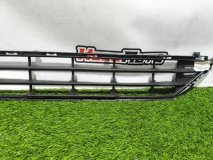 Решетка в бампер передняя Volvo XC60 2017-