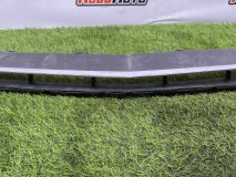 Решетка в бампер передняя Mercedes E