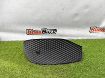 Накладка решетки бампера левая передняя Mercedes E W213