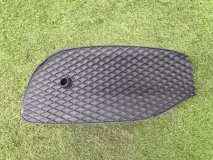 Накладка решетки бампера правая передняя Mercedes E W213