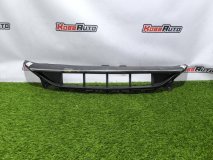 Решетка в бампер передняя Mercedes E W213