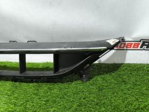 Решетка в бампер передняя Mercedes E W213