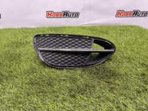 Решетка в бампер левая передняя Mercedes E W212