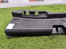 Накладка крышки багажника Mercedes C W206