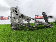 Кронштейн бампера правый передний Mercedes C W204