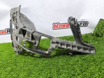 Кронштейн бампера правый передний Mercedes C W204