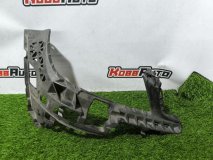 Кронштейн бампера правый передний Mercedes C W204