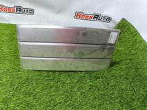 Накладка двери правая передняя Land Rover Range Rover L405