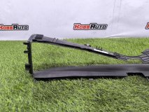 Воздуховод радиатора Porsche Macan 2014-