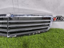 Решетка радиатора Mercedes C W204