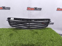 Решетка радиатора Mercedes C W204