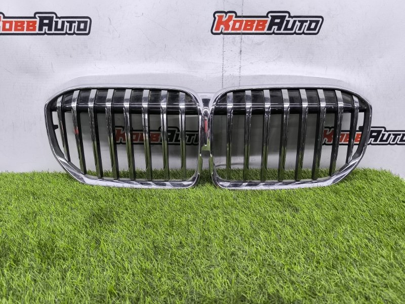 Решетка радиатора BMW 7 G11 (б/у)