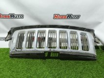 Решетка радиатора Jeep Grand Cherokee WK2