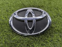 Эмблема Toyota Camry 2012-2017