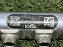 Топливная рейка BMW 1 E81