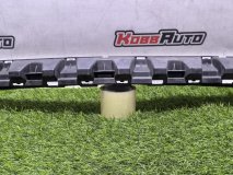 Кронштейн бампера передний Mercedes C W204