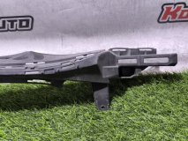 Кронштейн бампера Mercedes E W212 Кронштейн бампера Mercedes E W212