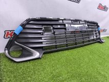 Решетка в бампер Toyota Camry V50 2014-
