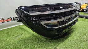 Фара LED правая Genesis GV80