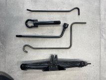 Домкрат Toyota PRIUS NHW20 2004 1NZ-FXE