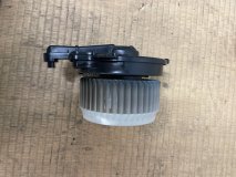 Мотор печки Toyota AQUA NHP10 2013 1NZ-FXE