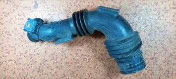 Воздухозаборник Toyota Sienta NCP81G 1NZFE