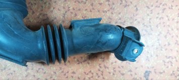 Воздухозаборник Toyota Sienta NCP81G 1NZFE