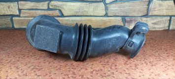 Воздухозаборник Toyota Sienta NCP81G 1NZFE